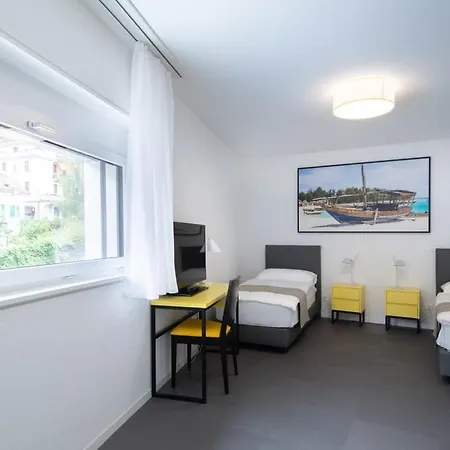 Modern Boutique Room In The City Center * 蒙特勒