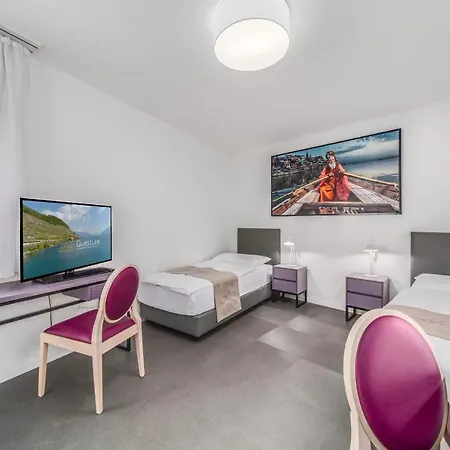 Modern Boutique Room In The City Center